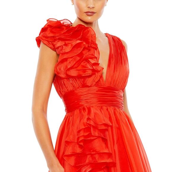 Mac Duggal Ruffle Detail Ruched Chiffon Ballgown - Picture 3 of 5